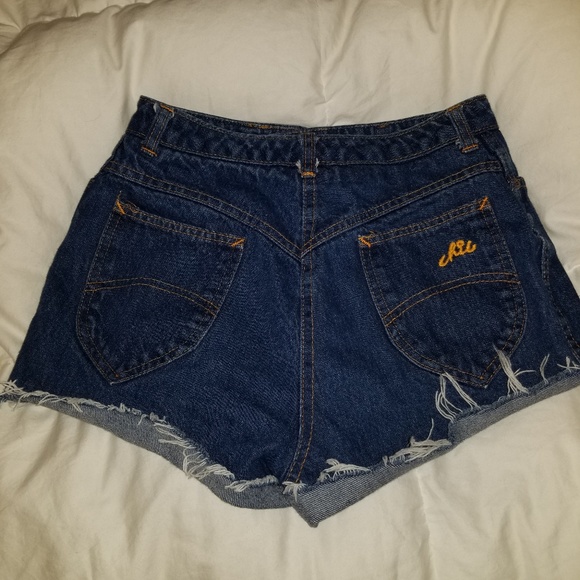 Vintage high waist Chic jean shorts - Picture 2 of 7